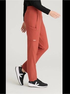 Grey’s Anatomy Evolve Cosmo Pant In Sedona Red Size M